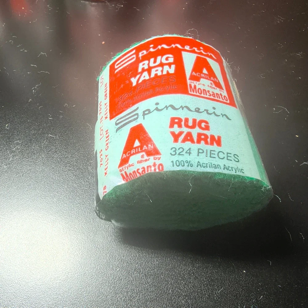 45pc Spinnerin Rug Yarn Kelly Green 7025 Latch Hook Pre-Cut Acrilan Acrylic Lot